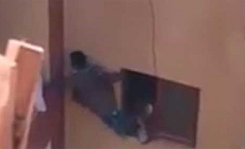 فيديو طفل البلكونه ..مشاهدة يوتيوب فيديو طفل البلكونه