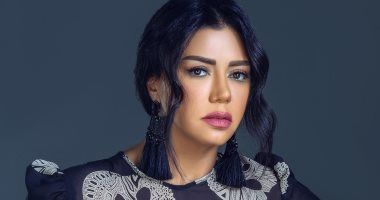 رانيا يوسف "مهووسة" بـ"الفوتوسيشن".. 6 جلسات تصوير فى ثلاثة أشهر (صور)