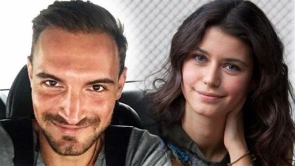 بيرين سات تواجه شائعة ارتباط بـ"دي جاي" فرنسي.. تفاصيل القصة