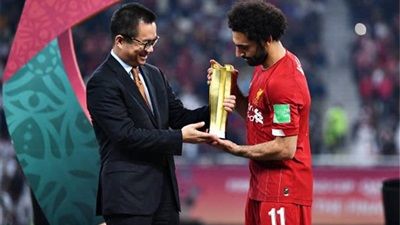بنستناك تلعب في إسرائيل.. أفيخاي أدرعي يعلق على حصول محمد صلاح على لقب أفضل لاعب