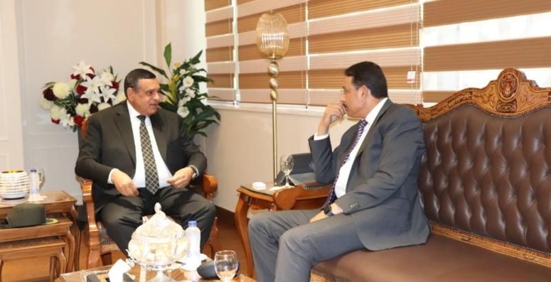 وزير التنمية المحلية يتابع مع مستشار رئيس الجمهورية عدد من الملفات التي...