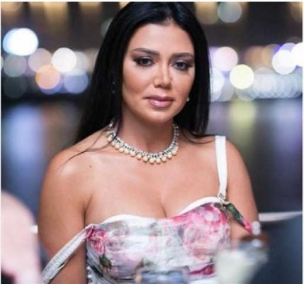 رانية يوسف: أرتدي ما يعجبني .. وأنا مختلفة
