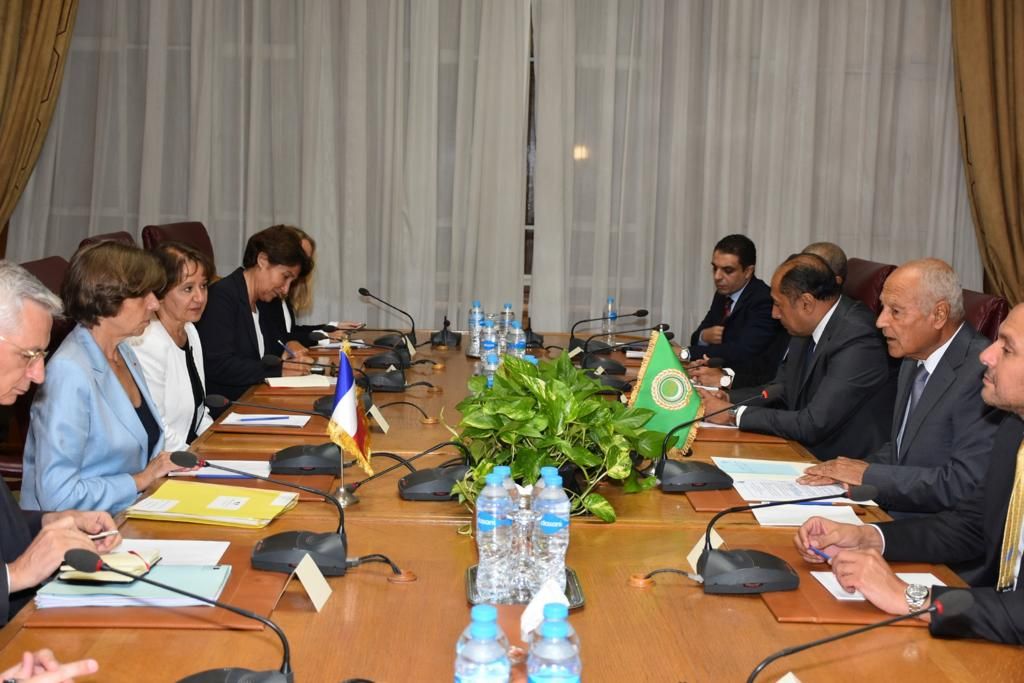 أبو الغيط يؤكد لوزير خارجية فرنسا أهمية الاعتراف بالدولة الفلسطينية المستقلة