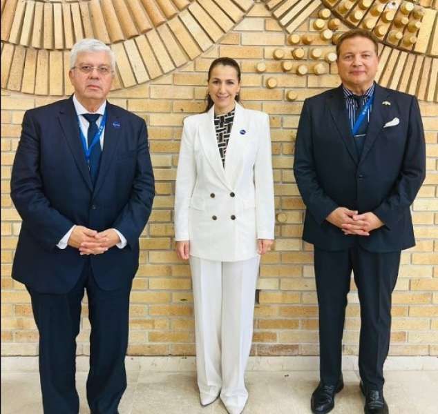 وزير التعليم العالي والبحث العلمي يلتقي بوزيرة تغير المناخ والبيئة الإماراتية