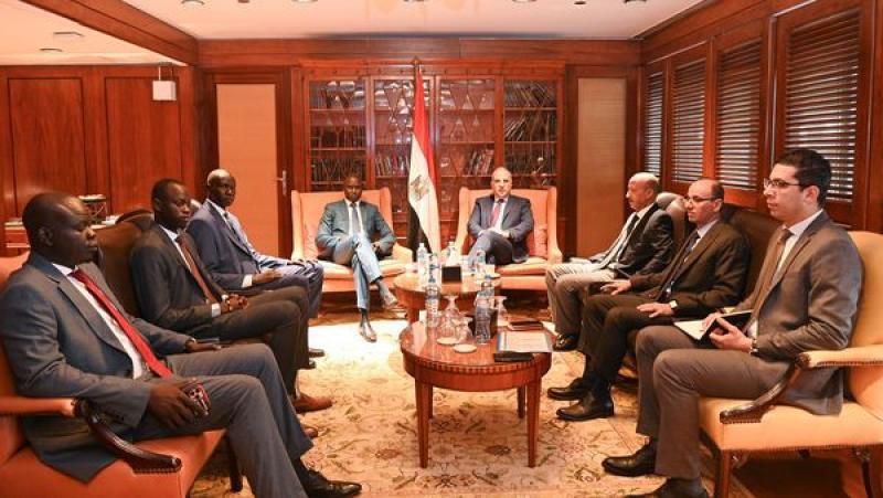 وزير الرى ونظيره الجنوب سودانى يترأسان إجتماع اللجنة الفنية المشتركة بين مصر...