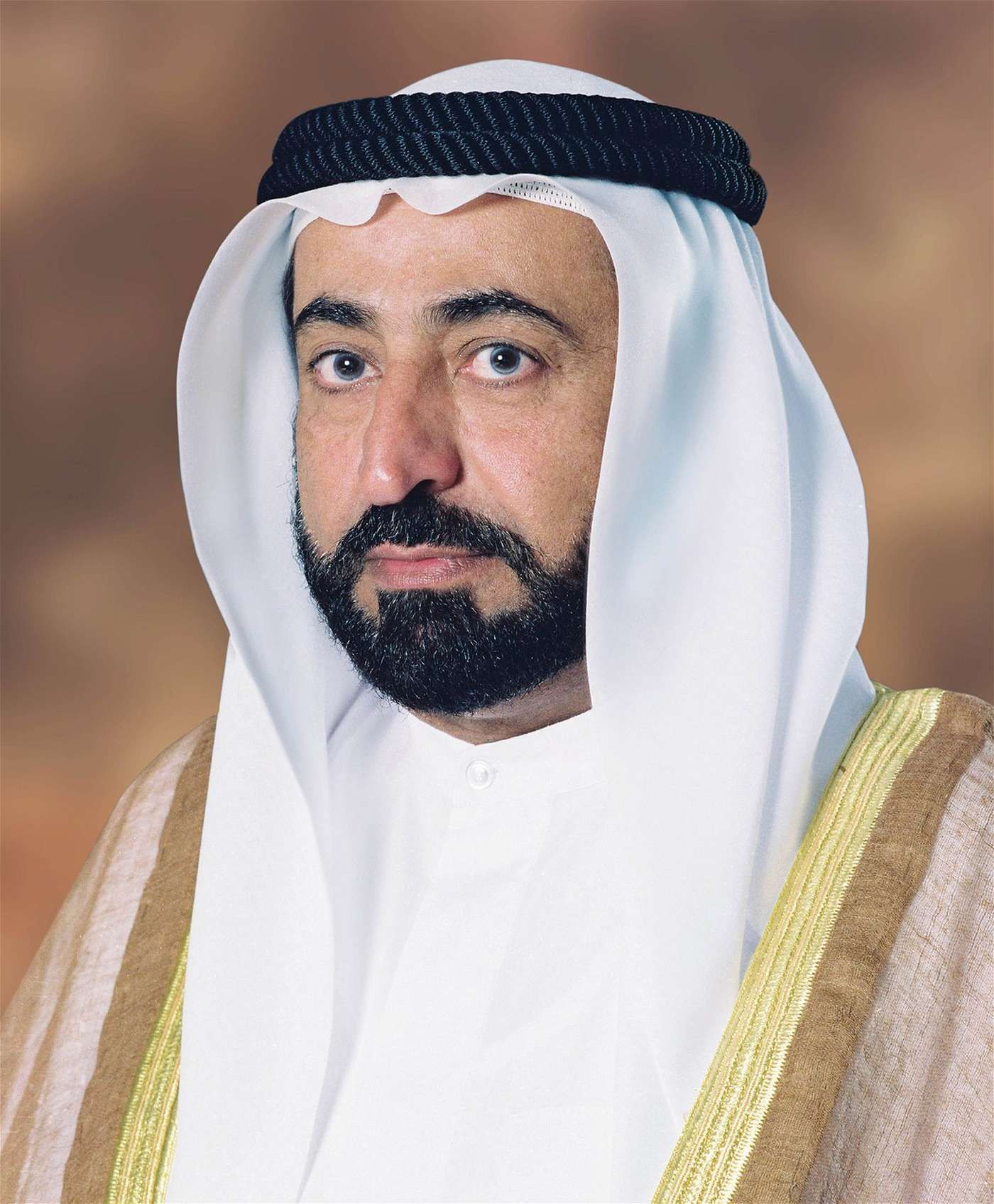حاكم الشارقة يدشن المرحلة الثانية للبنايات التجارية بمدينة كلباء