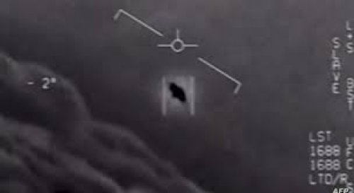 سرُّ الغموض الجوي: أجسام طائرة مجهولة تثير الفزع حول العالم اجمع ... والدول تترقب تقرير من وكالة ناسا لكشف الحقيقة!
