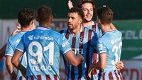 موقف تريزيجيه.. تشكيل طرابزون سبور الرسمي لمواجهة بشكتاش في الدوري التركي