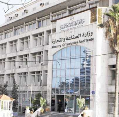 الصناعة تقر خطة تنفيذ للسيارات المستوردة .. تفاصيل
