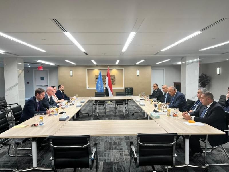 وزير الخارجية يلتقي مع وزير شئون أوروبا والخارجية الألبانية على هامش أعمال...