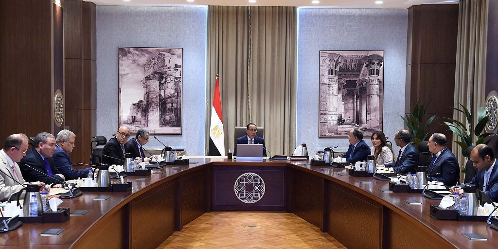 رئيس الوزراء يوجه بسرعة تنفيذ مشروعات تحلية المياه بالشراكة…