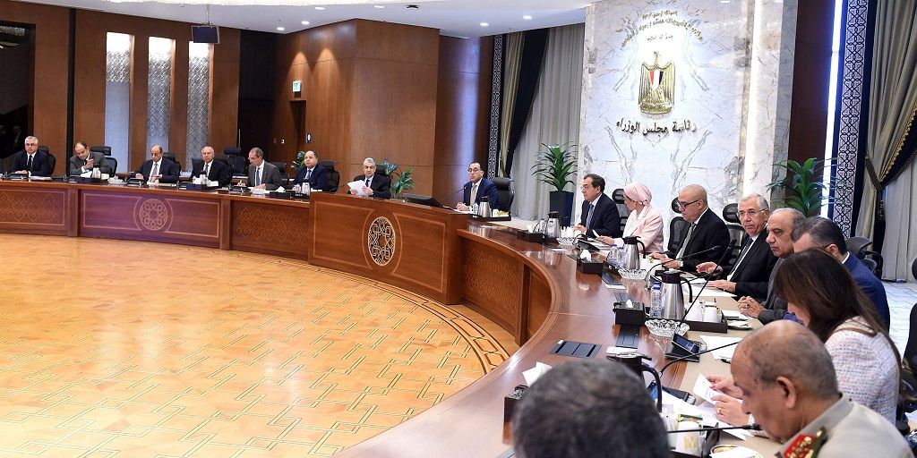 مدبولي يبحث ملفات التعاون المشترك خلال اجتماع اللجنة…