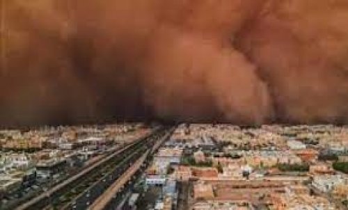 عاجل السلطنة على بعد ساعات من كارثة مزلزلة ... وخبير طقس عماني يرعب المواطنين ويكشف عن قوتها المدمرة ويحذر سكان هذه المناطق... حافظوا على أرواحكم وغادروا فورا!!