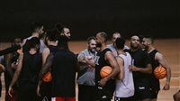 كأس العالم للأندية.. أوجستي يعقد محاضرة للاعبي الأهلي قبل مواجهة إجنايت الأمريكي