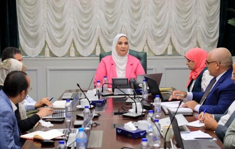 وزيرة التضامن تترأس اجتماعًا موسعاً لفريق الحماية الاجتماعية لسرعة تنفيذ زيادات ”تكافل...
