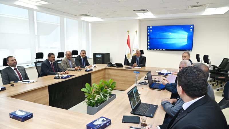وزير الرى يتابع أعمال تقييم المنشآت المائية والكبارى الواقعة على الترع...