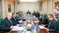وزير الإنتاج الحربي يوجه بزيادة ورديات العمل بالشركات للانتهاء من التعاقدات