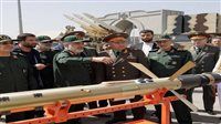الإيرانيون يكشفون عن صاروخ يمكن استخدامه كمسيرة جوية