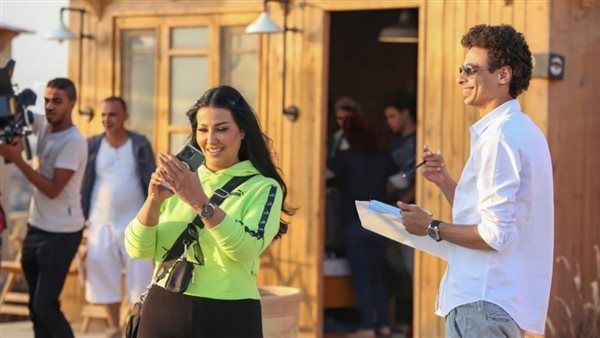 سمية الخشاب تنتهي من  تصوير مسلسل "أرواح خفيفة"