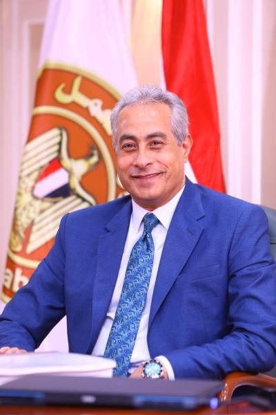 ملتقى توظيف يوفر 690 فرصة عمل لشباب ”البحر الأحمر” في 48 منشأة...