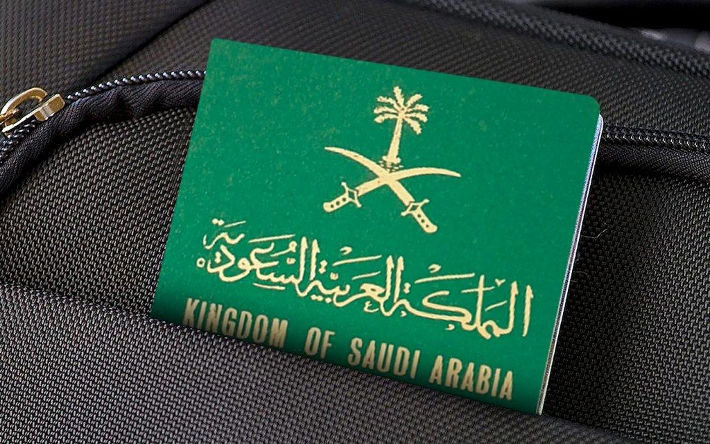تحذير عاجل من الجوازات السعودية: أصحاب تأشيرة الزيارة عليكم مغادرة السعودية فورا.. تفاصيل!!