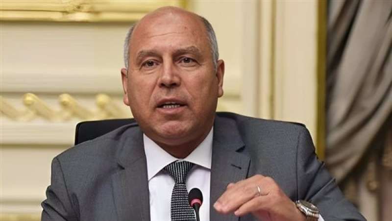 وزير النقل يوافق على منحة جديدة لعمال السكك الحديدية
