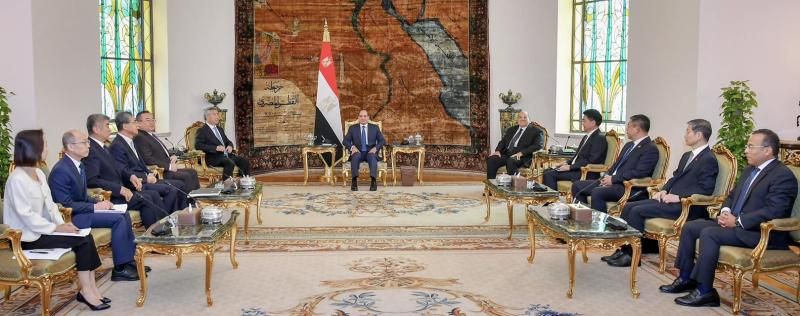 الرئيس السيسى يستقبل وفدا صينيا رفيع المستوى برئاسة ”لي شي”