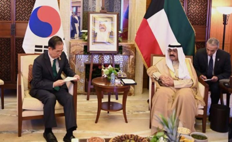 رئيس وزراء كوريا الجنوبية يبحث مع ولي العهد الكويتي سبل تعزيز التعاون...