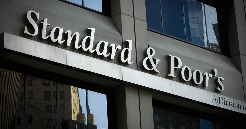 ستاندرد آند بورز ترفع توقعات نمو الاقتصاد السعودي إلى 0.4%…