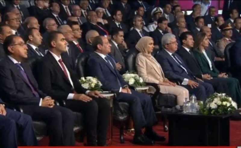 الرئيس السيسي يشهد فعاليات جلسة “حكاية وطن” بحضور رؤساء اتحادات طلاب الجامعات