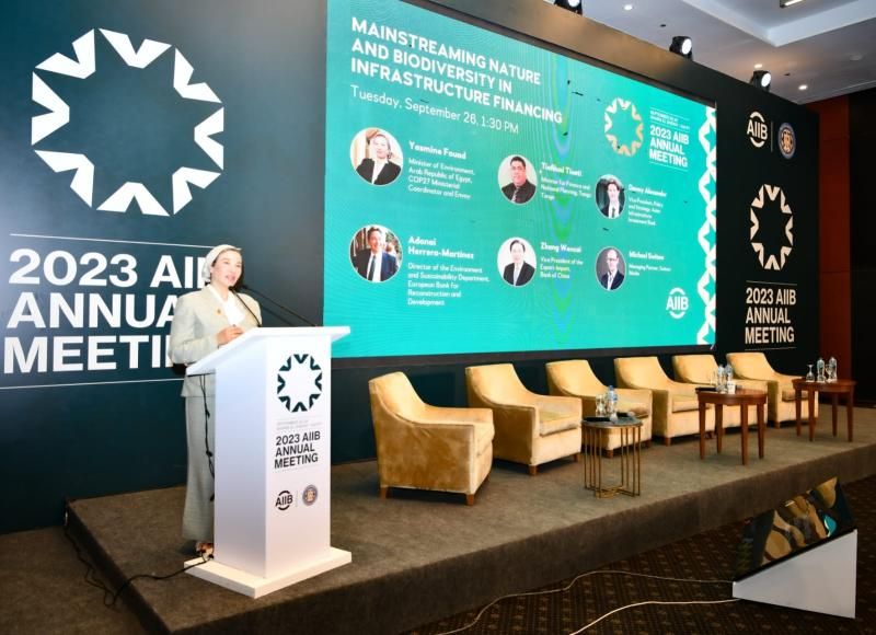 وزيرة البيئة تستعرض أهمية دمج اعتبارات صون التنوع البيولوجي عند تمويل البنية...