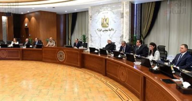 الحكومه توافق على 9 قرارات باجتماعها اليوم.. تعرف عليها