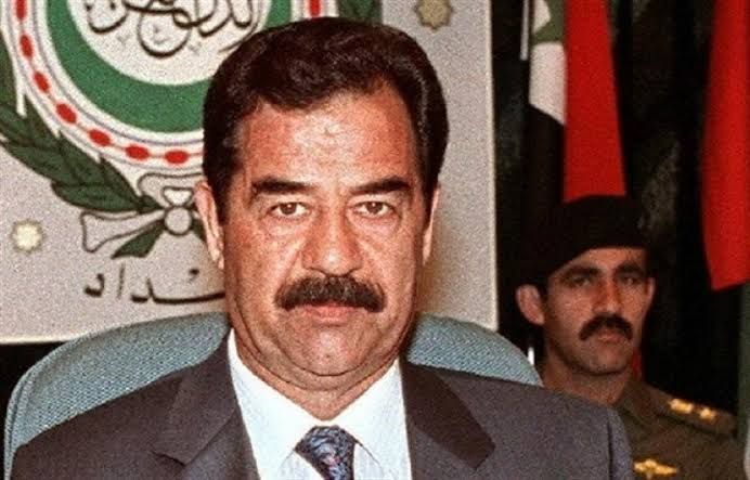 لأول مرة.. رئيس عربي يخرج عن صمته يفجر مفاجأة مدوية في من تسبب بإعدام القذافي وصدام حسين