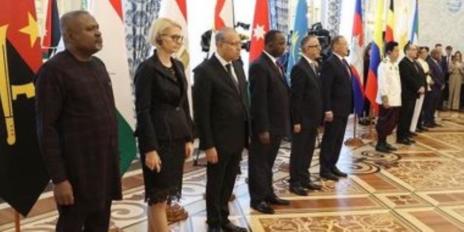 السفير المصرى يقدم أوراق الاعتماد للرئيس البيلاروسى