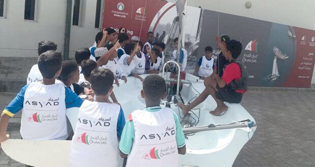 مشاركة ١٦٠ من طلبة محافظة جنوب الشرقية فـي برنامج أسياد للإبحار المجتمعي