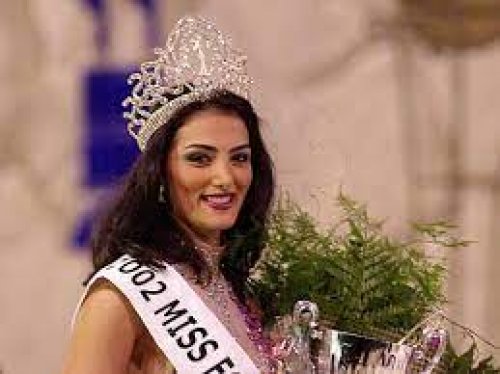 حورية فرغلي في أجرأ وأسخن تصريحاتها على الإطلاق.. خطيبها المتوفي كان وزنه 180كيلو وكانا يمارسان هذا الشيء المجنون بكل شغف ودون خجل.