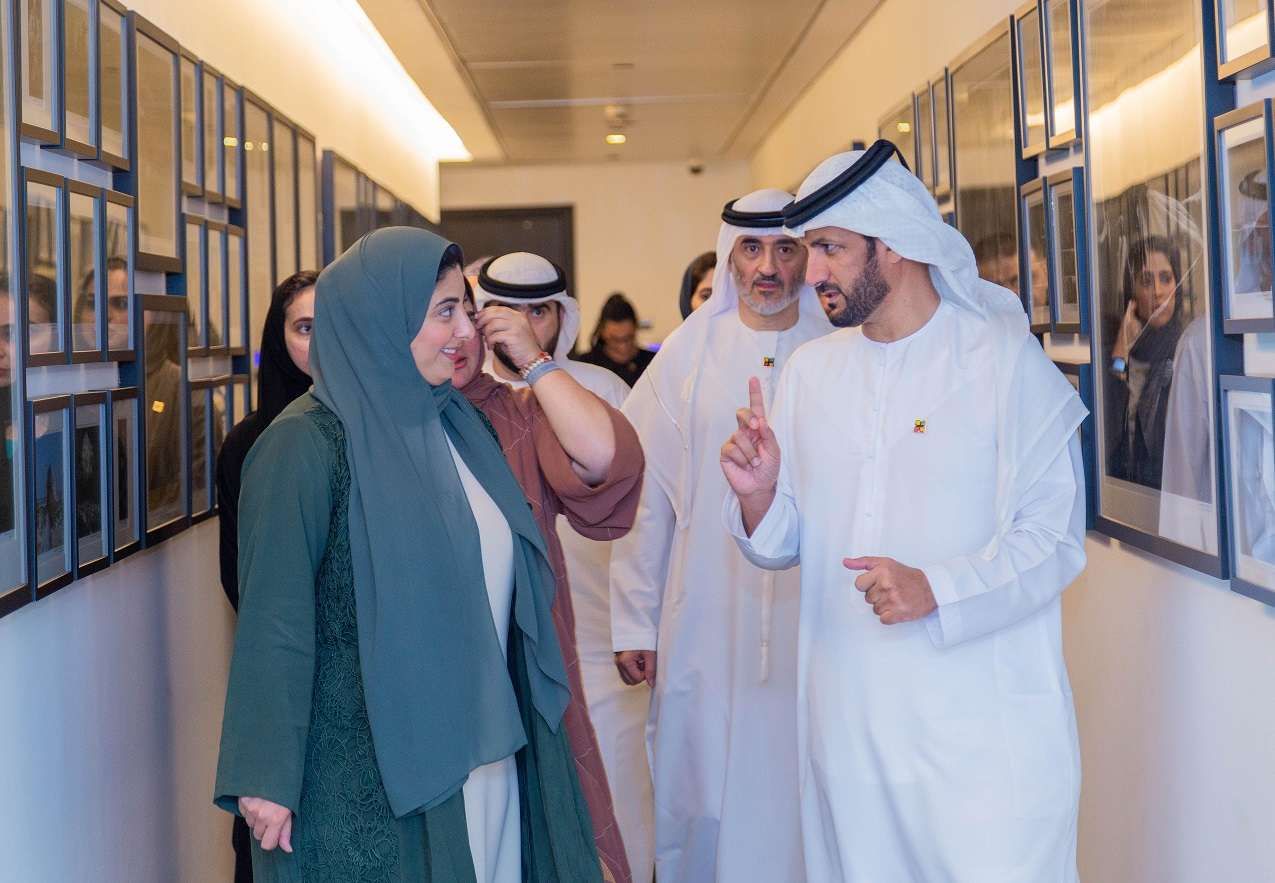 سمو الشيخة شما بنت سلطان بن خليفة آل نهيان تزور “حمدان بن محمد الدولية للتصوير”