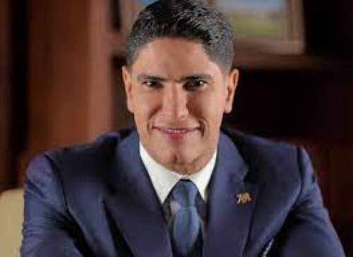 احمد ابو هشيمة تحت نيران الابتزاز بعد ان سرقت عصابة هاتفه المحمول..وما وجد فيه قد يهز اقتصاد بلدان عربية..فضايح من العيار الثقيل!!