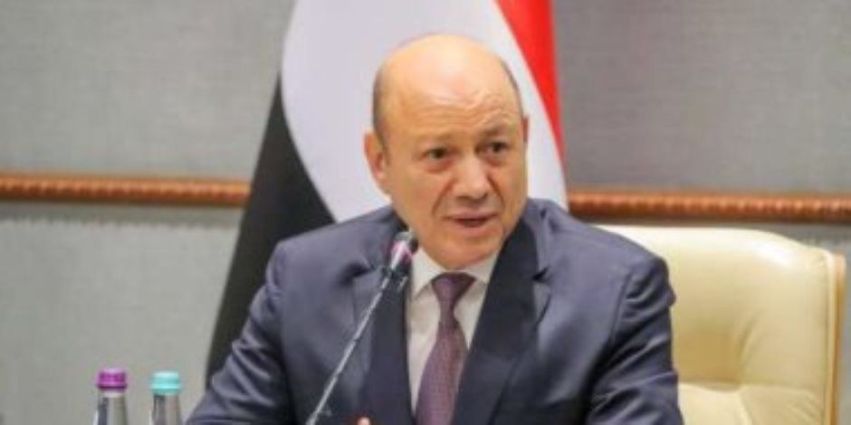 رئيس مجلس القيادة اليمنى يهنئ الرئيس السيسى بذكرى انتصارات أكتوبر المجيدة