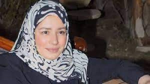 الممثلة عبلة كامل تفاجئ الجميع وتخرج عن صمتها تحذر محمد صلاح من الانتقال إلى الاتحاد السعودي بتعليق صادم!