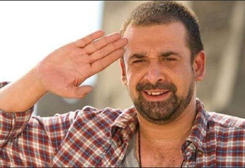 كريم عبد العزيز يوجه رسالة لشعب فلسطين