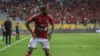 بيرس تاو يسجل هدف الأهلي الثالث في شباك الإسماعيلي بدوري Nile
