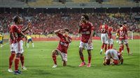 بيرسي تاو أفضل لاعب في مباراة الأهلي والإسماعيلي