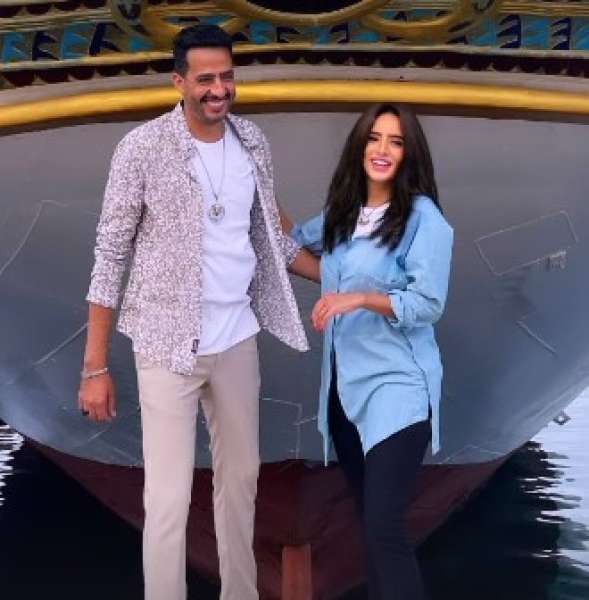 شاهد.. زينة برفقة عصام السقا في أحدث ظهور لهما