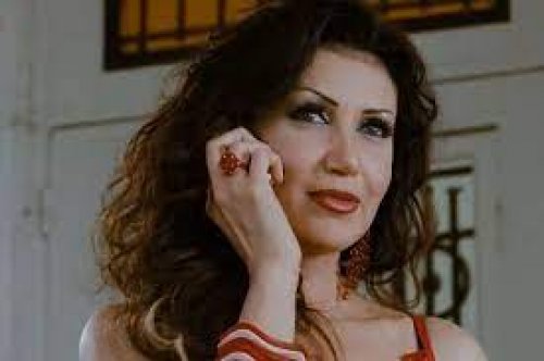 " كلما شافني فاضية يشيلني للفراش ما بيشبعش"... الفنانة المصرية ميسرة تصدم المتابعين وتكشف تفاصيل علاقتها الحميمة بكل جرأة !!