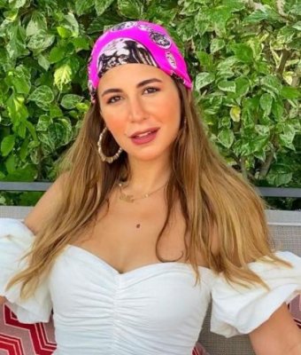 زواج ملك قورة.. والدتها الفنانة عبير منير تزيل النقاب عن الحقيقة