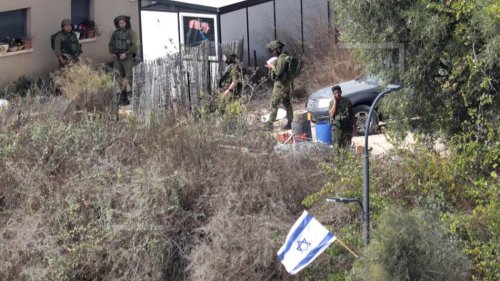 الاحتلال يقصف بلدات حدودية جنوب لبنان