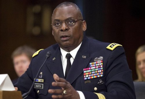 وزير الدفاع الأمريكي يصل إلى تل أبيب لدعم الاحتلال