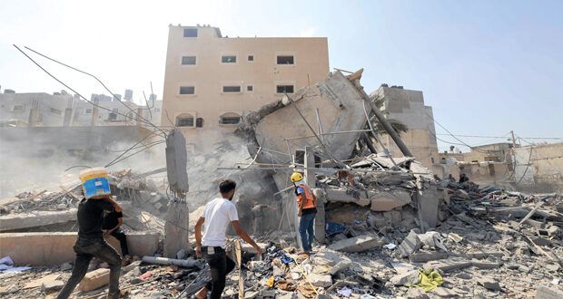 2215 شهيدا فـي غزة بينهم 724 طفلا و458 امرأة ونزوح عشرات الآلاف تحسبا لعملية برية