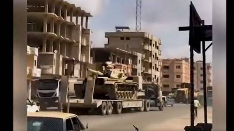 وردنا الآن : آليات عسكرية مصرية ضخمة تتجه نحو رفح الحدودية .. ماذا يحدث؟!.. فيديو